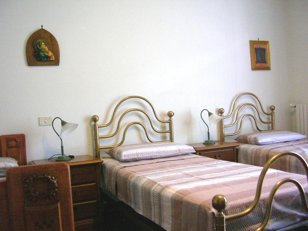 Villa Dei Romaniani Villaromagnano Zimmer foto