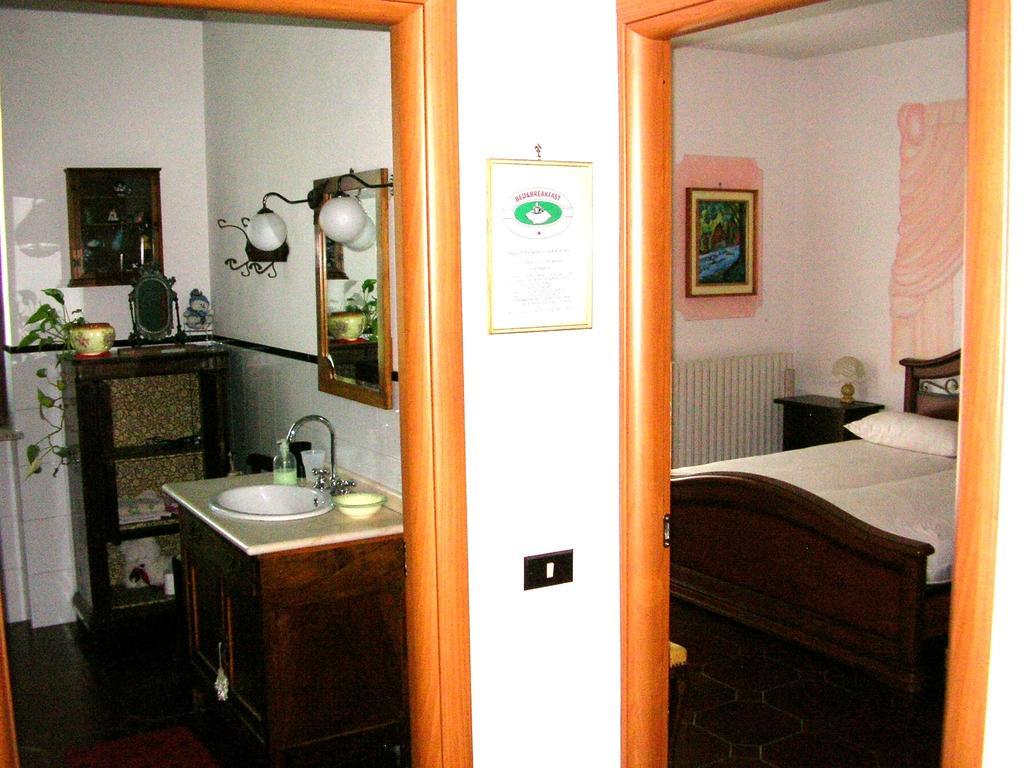 Villa Dei Romaniani Villaromagnano Zimmer foto